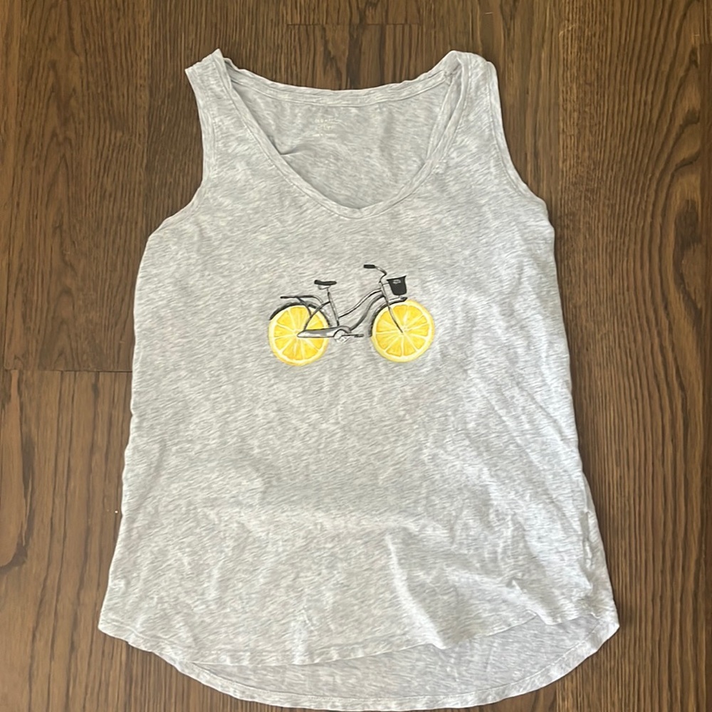 old navy flowy tank top